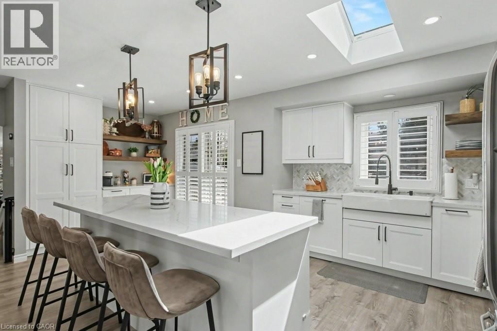 71 ESTHER AVENUE Image 13