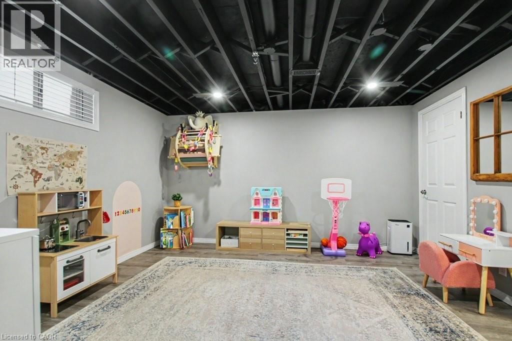 71 ESTHER AVENUE Image 27