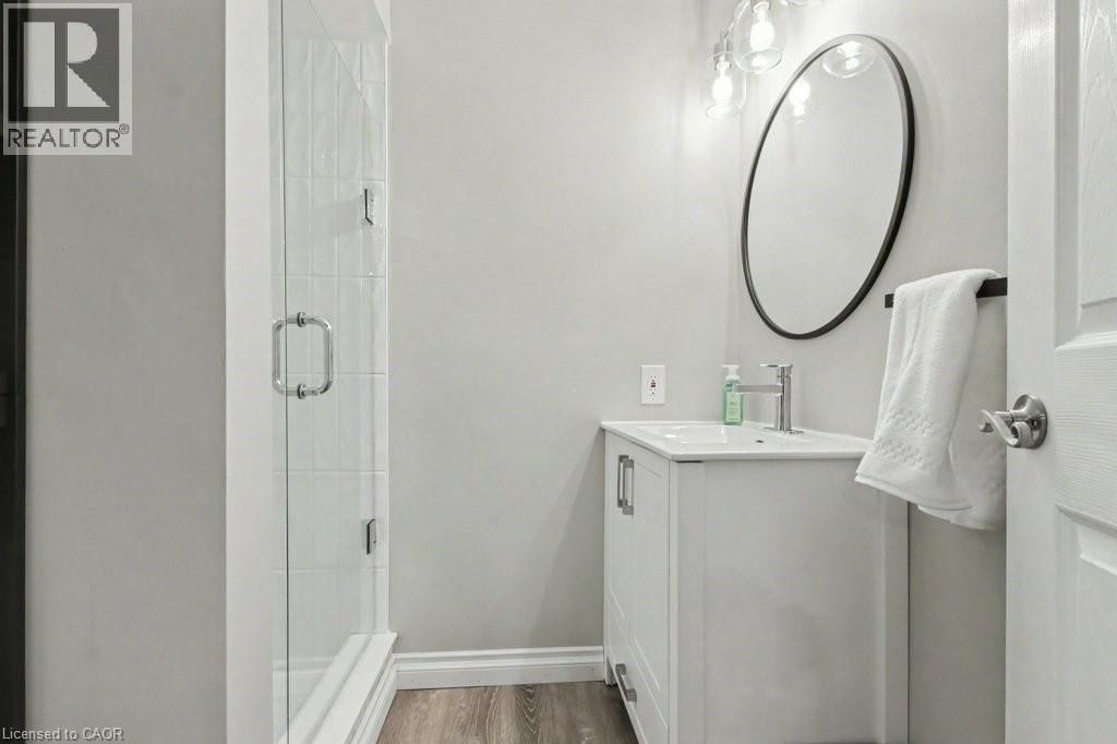 71 ESTHER AVENUE Image 28