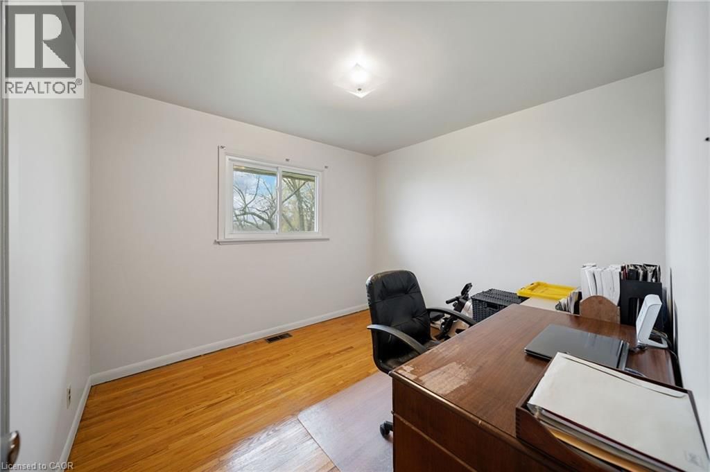 2223 HALL ROAD Image 21