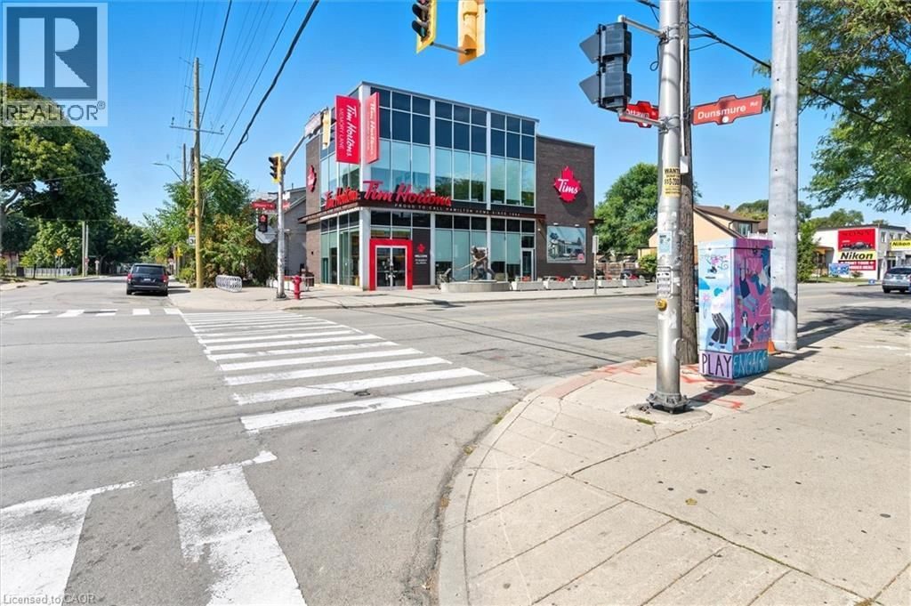 153 GRAHAM AVENUE SOUTH Image 46