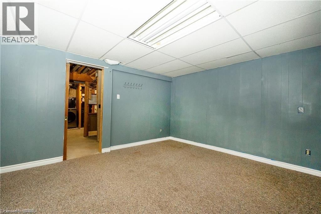 327 COLE ROAD Image 15