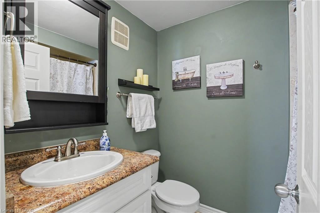 4 - 661 FRANCIS ROAD Image 17