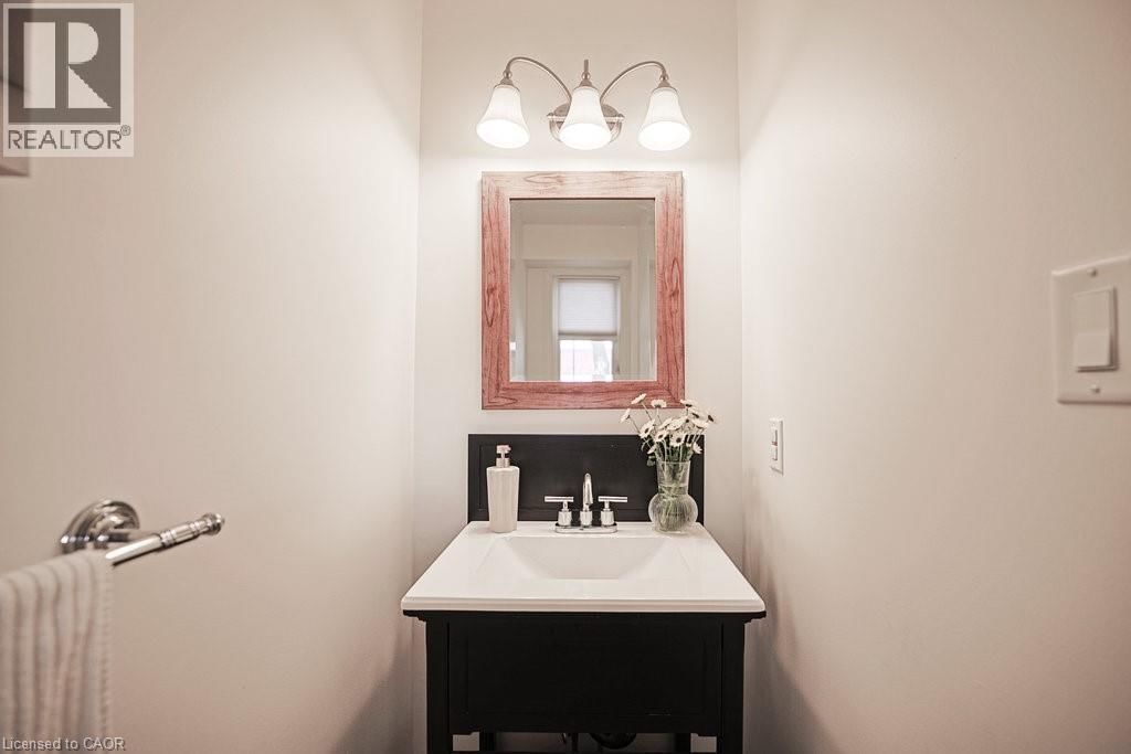 15 - 523 BEECHWOOD DRIVE Image 12