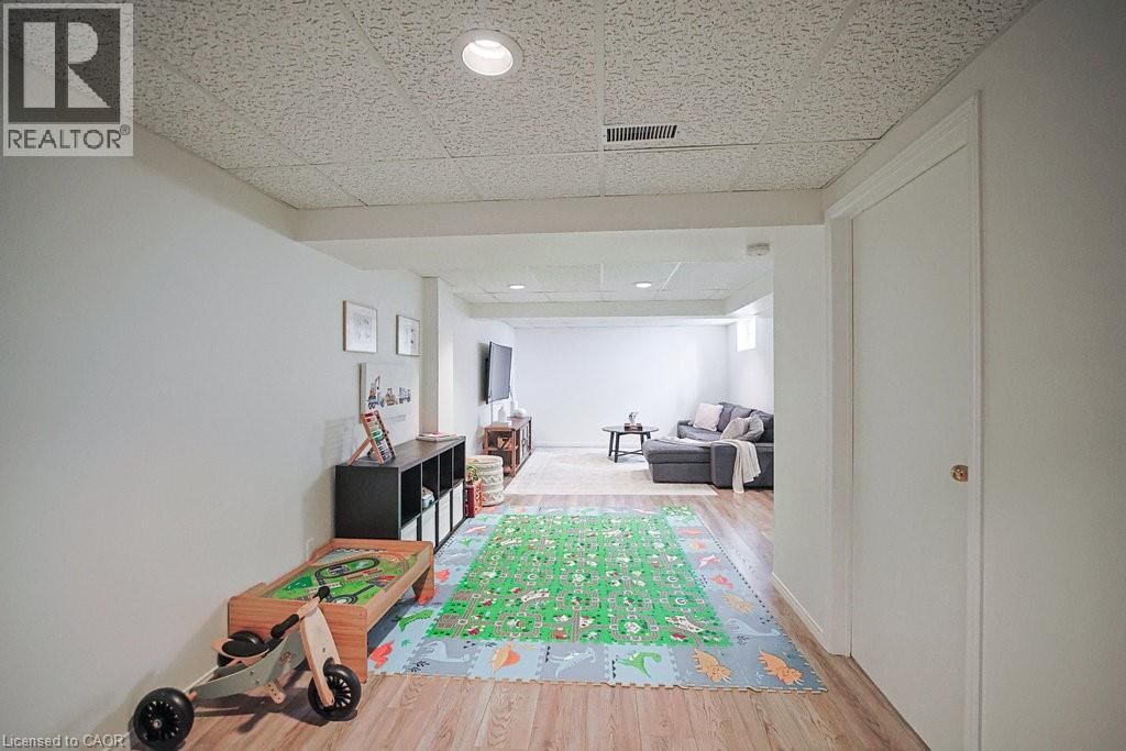 15 - 523 BEECHWOOD DRIVE Image 21