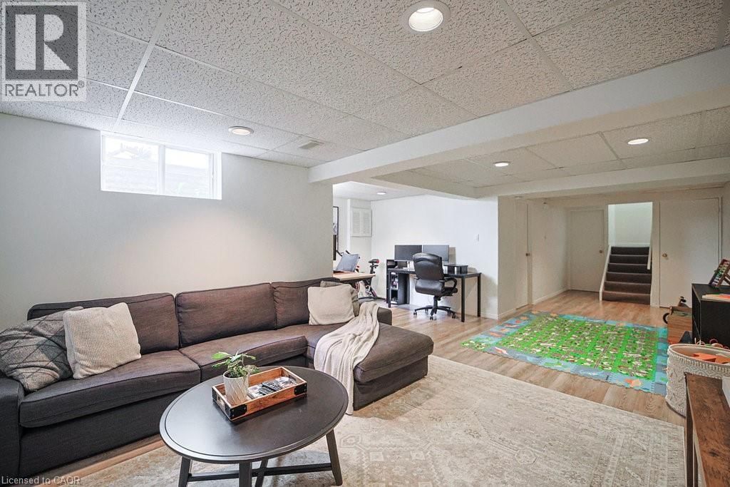 15 - 523 BEECHWOOD DRIVE Image 23