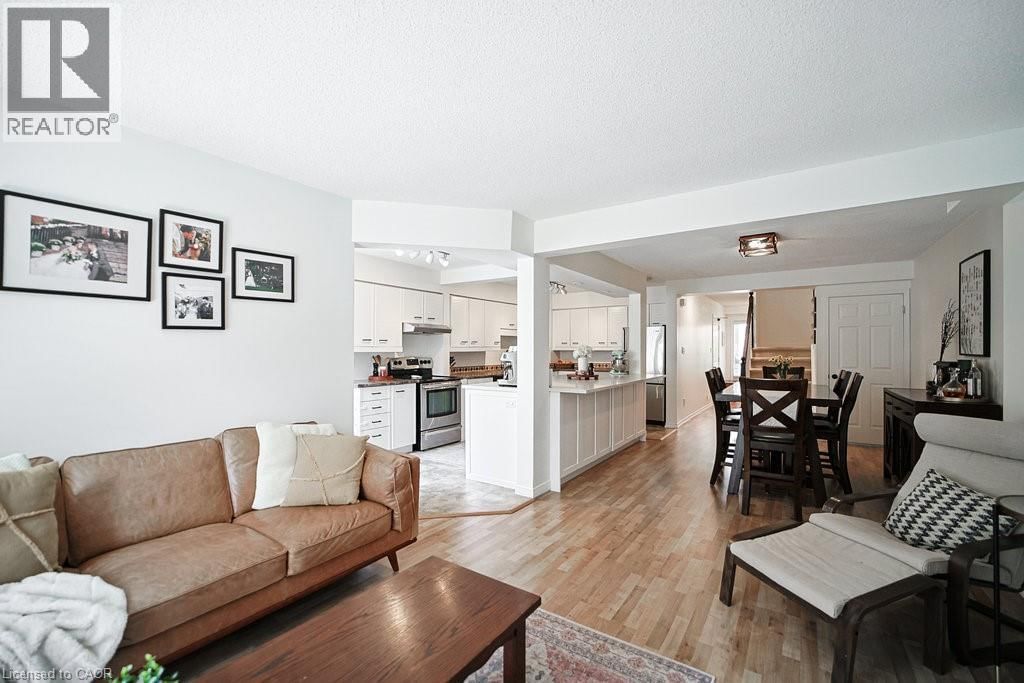 15 - 523 BEECHWOOD DRIVE Image 5