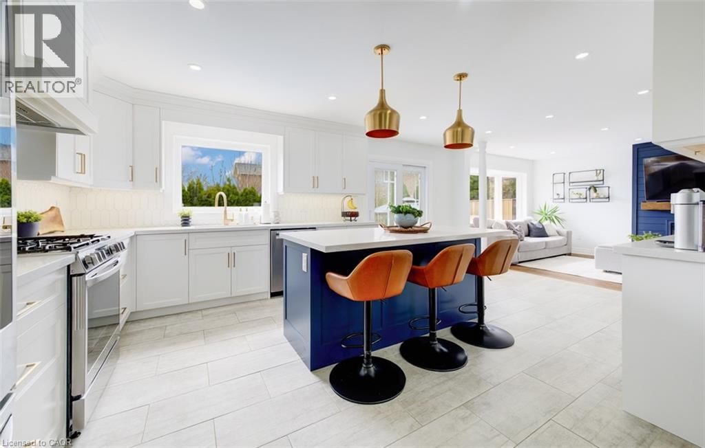 643 PHOEBE CRESCENT Image 14