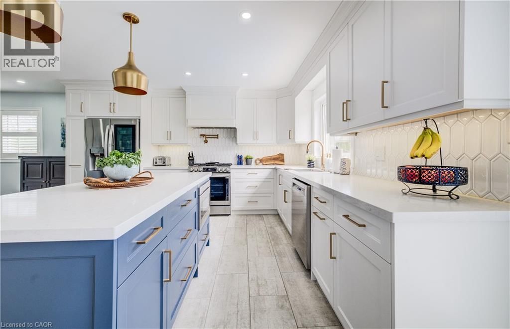 643 PHOEBE CRESCENT Image 19