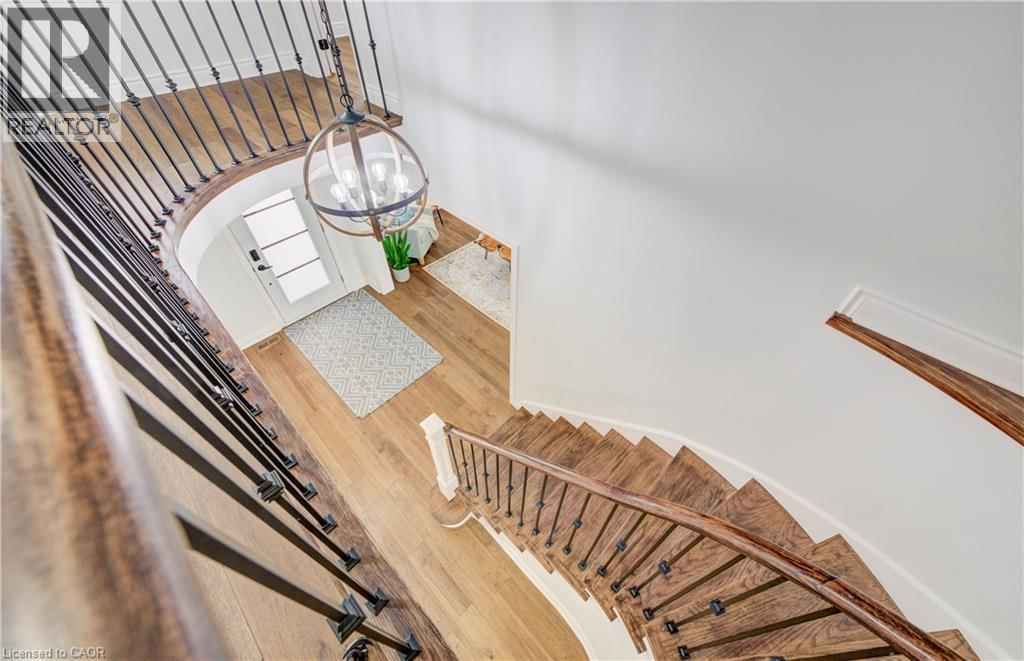 643 PHOEBE CRESCENT Image 23