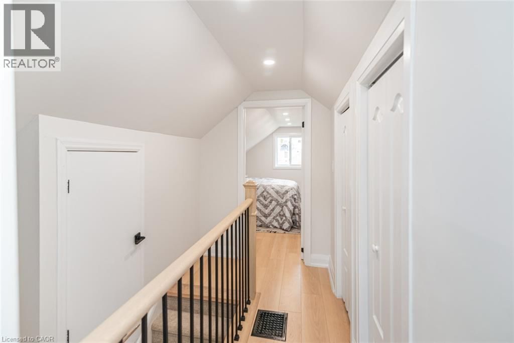 297 BRITANNIA AVENUE Image 30