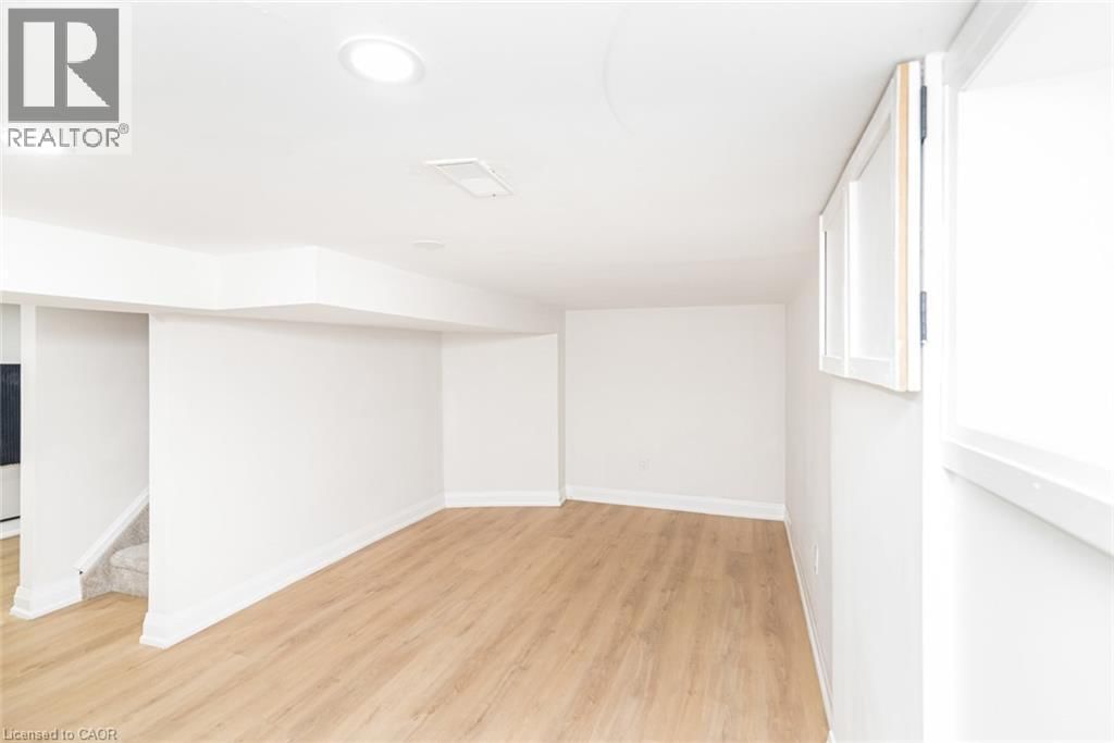 297 BRITANNIA AVENUE Image 39