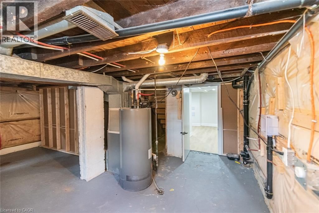 297 BRITANNIA AVENUE Image 40