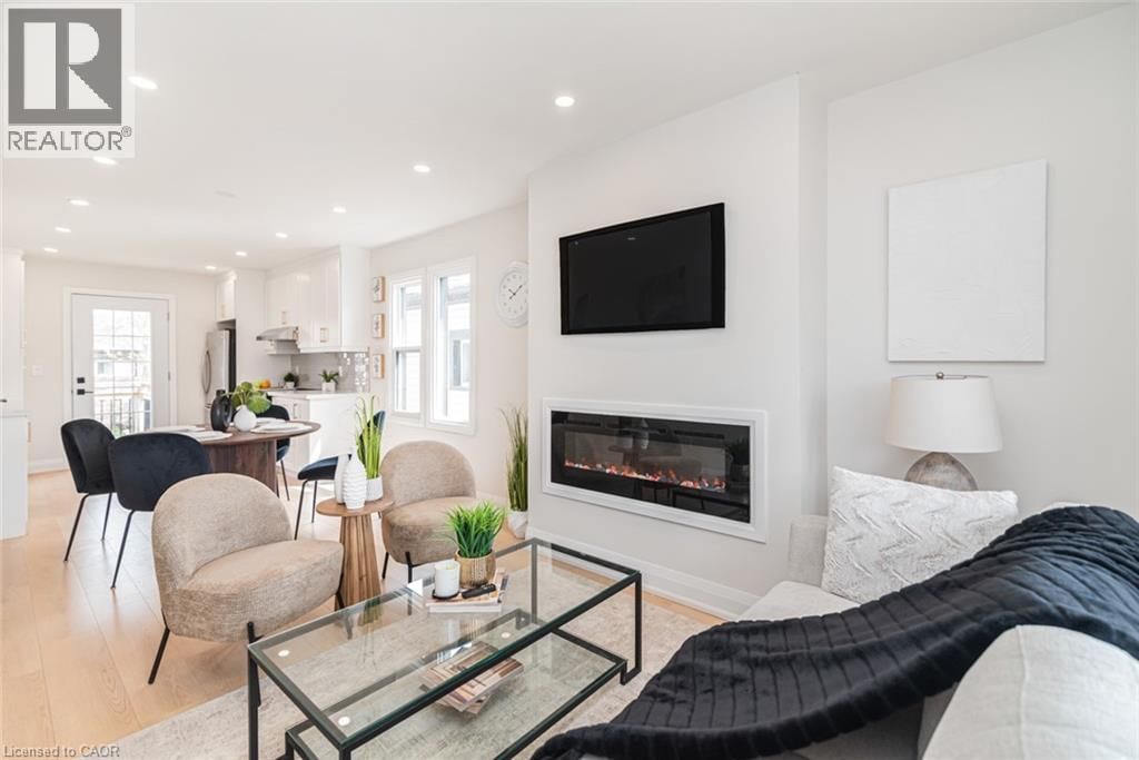 297 BRITANNIA AVENUE Image 8