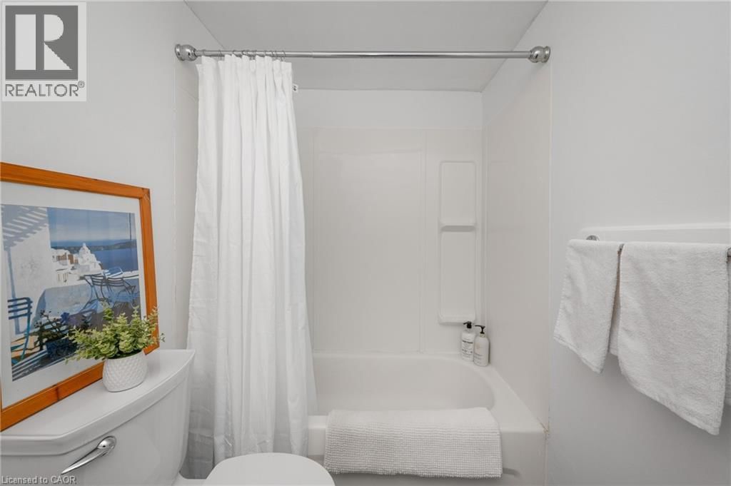 1501 - 975 WARWICK COURT Image 21