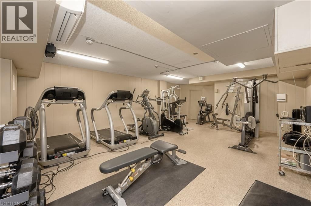 1501 - 975 WARWICK COURT Image 24