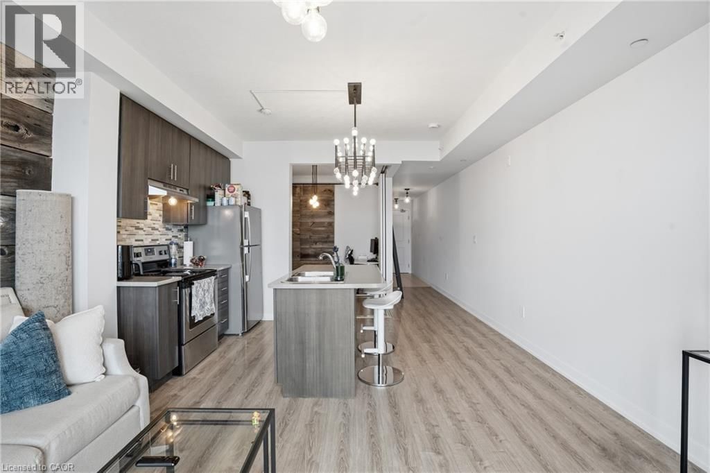 330 - 35 SOUTHSHORE CRESCENT Image 11