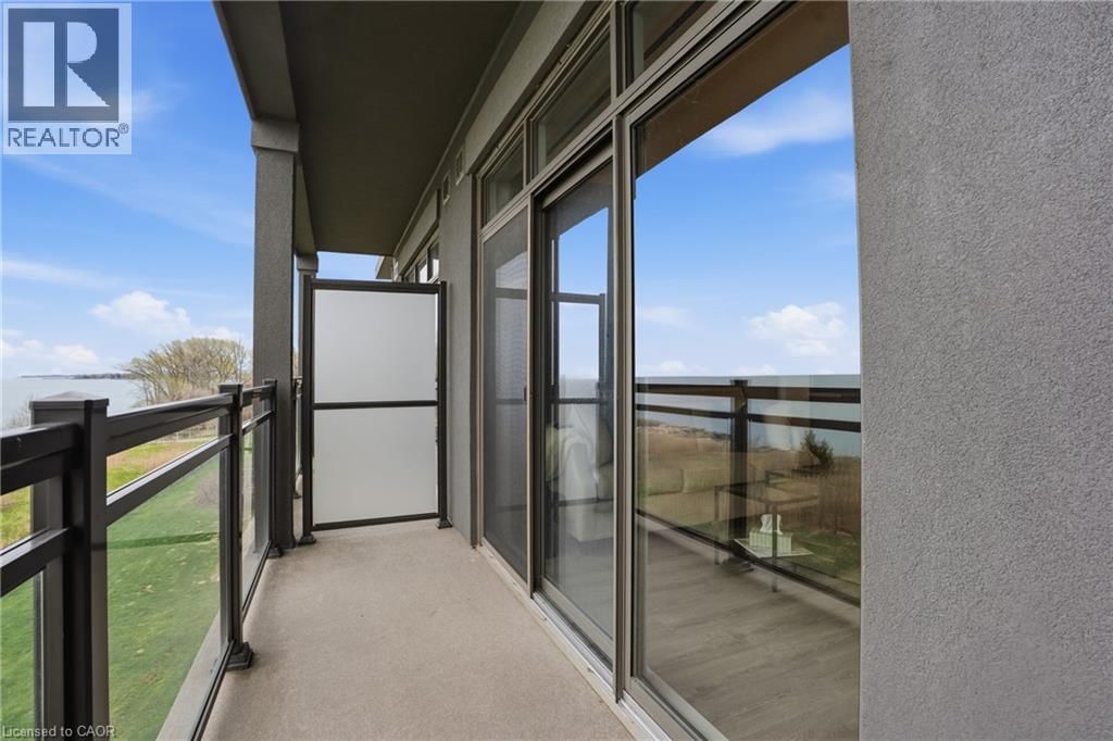 330 - 35 SOUTHSHORE CRESCENT Image 16