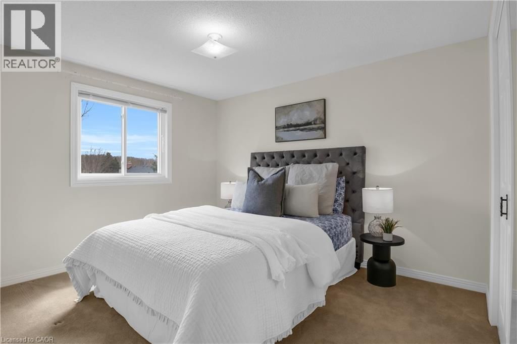 318 BURNETT AVENUE Image 24