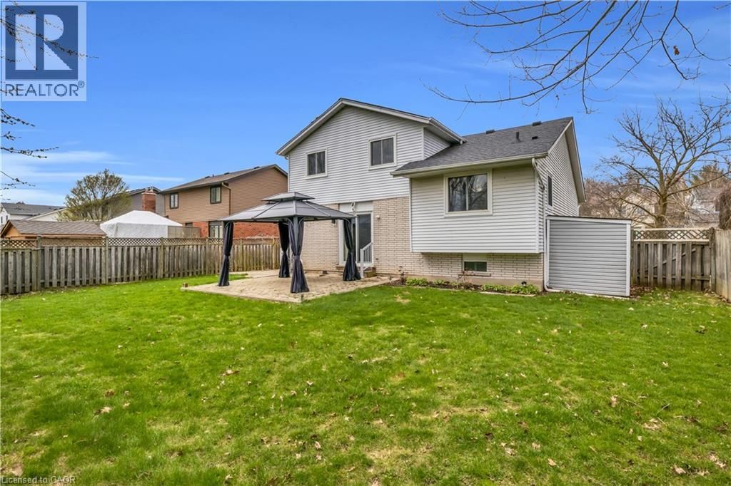 318 BURNETT AVENUE Image 37