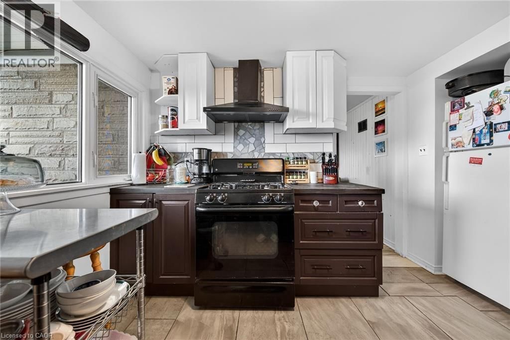 27 BLUE WATER PARKWAY Image 17