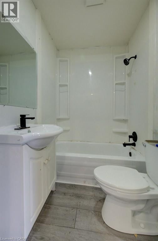 37 CATHERINE STREET Image 19