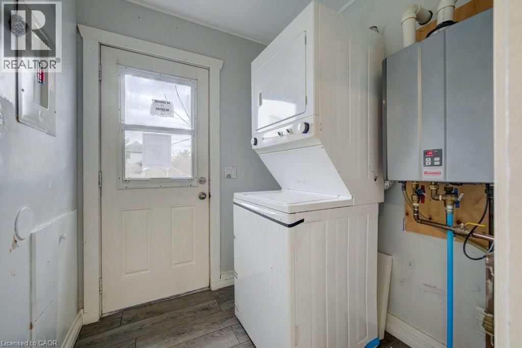 37 CATHERINE STREET Image 20