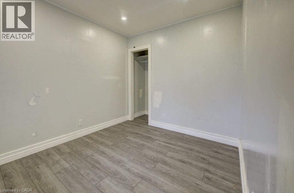 37 CATHERINE STREET Image 8