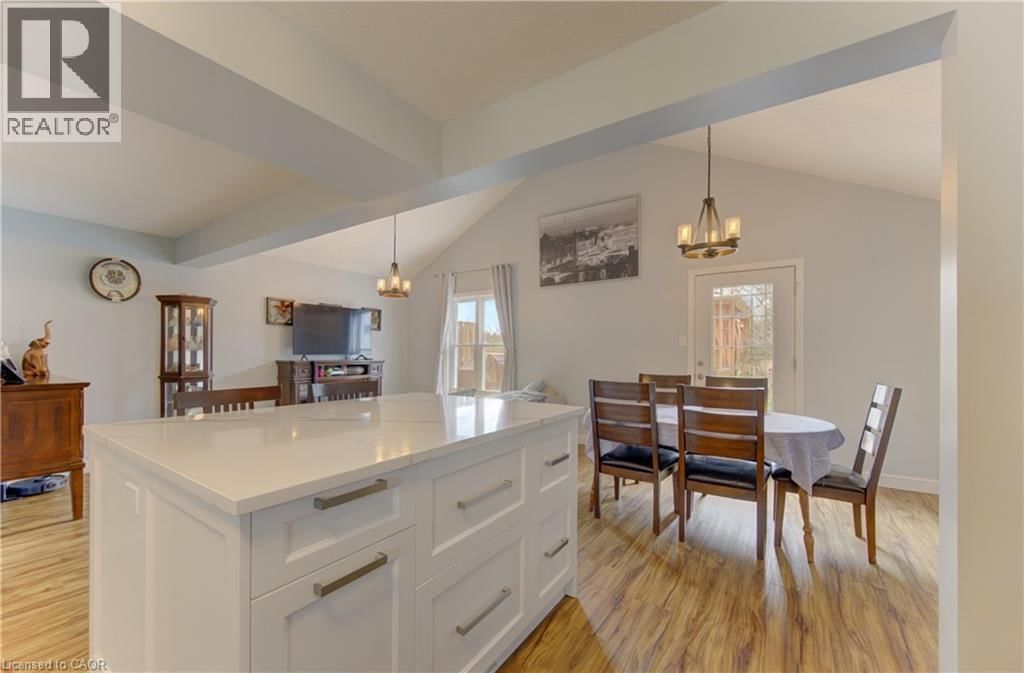 512 HIDDEN CREEK DRIVE Image 11