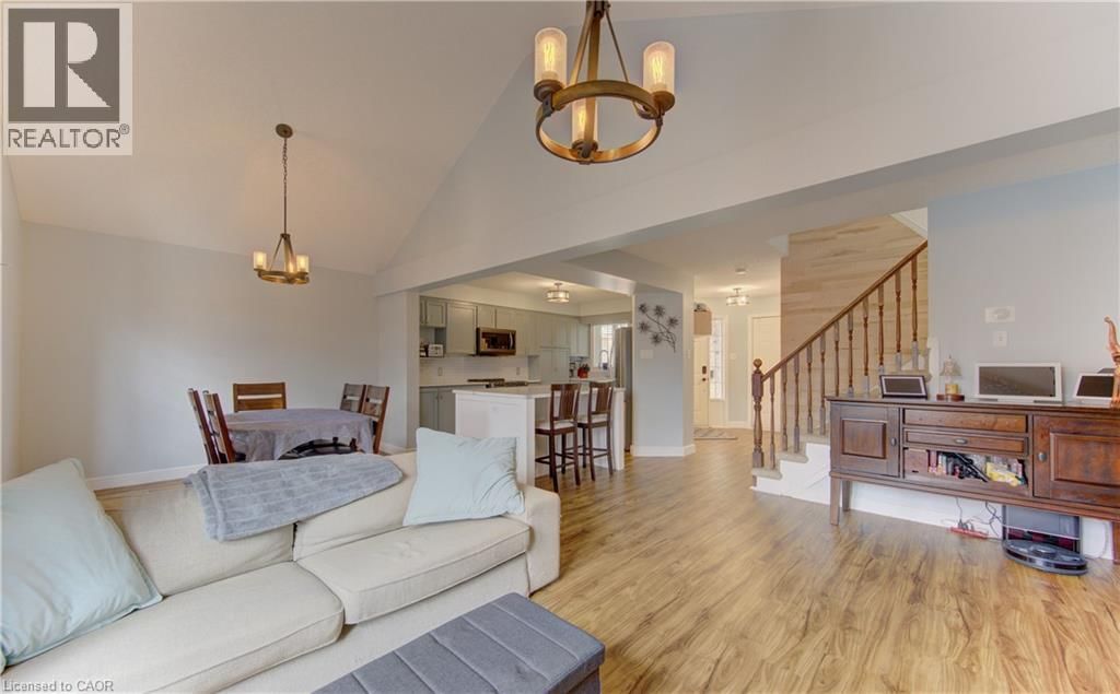 512 HIDDEN CREEK DRIVE Image 16