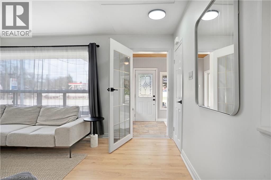 335 SPEEDVALE AVENUE EAST Image 10