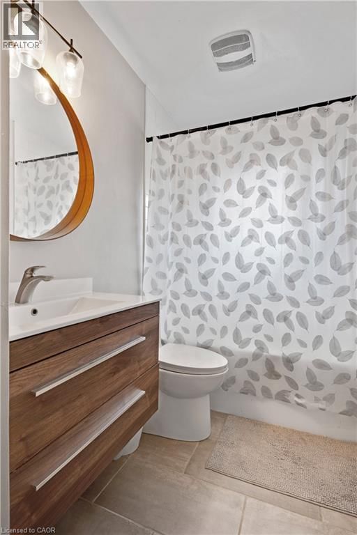 335 SPEEDVALE AVENUE EAST Image 18