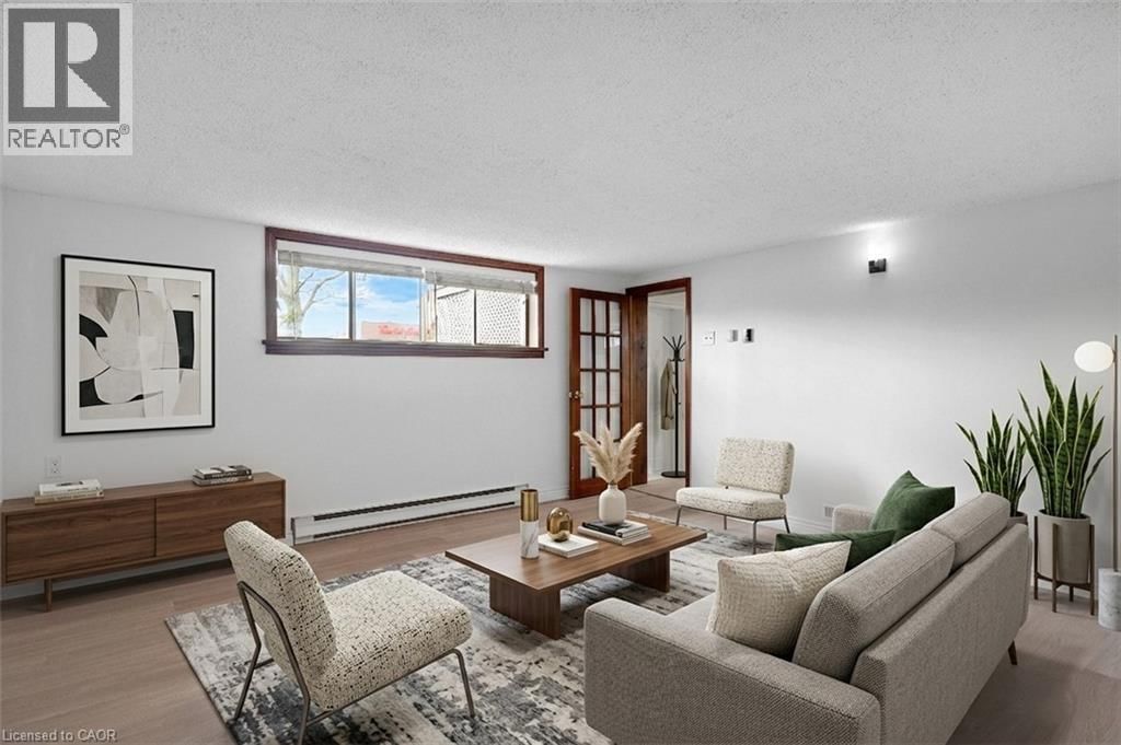 335 SPEEDVALE AVENUE EAST Image 25