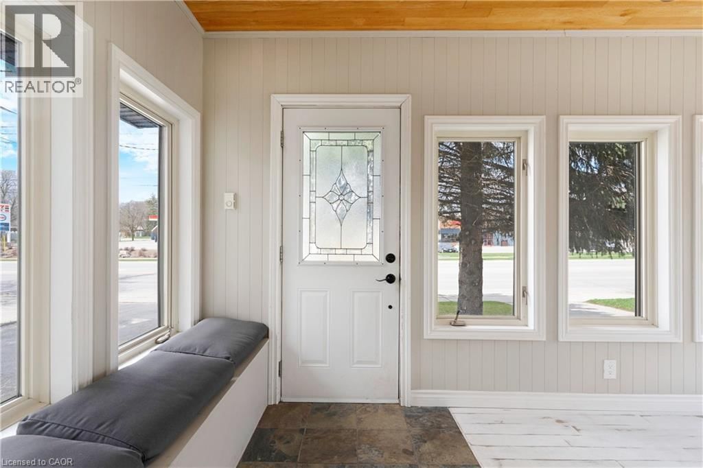 335 SPEEDVALE AVENUE EAST Image 8