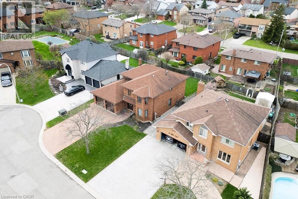 8 WYVIS COURT Image 3