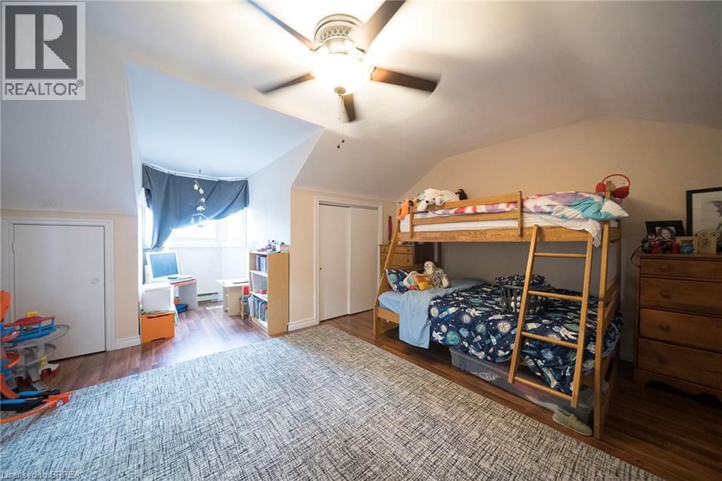 142 GRAND RIVER STREET NORTH Image 11