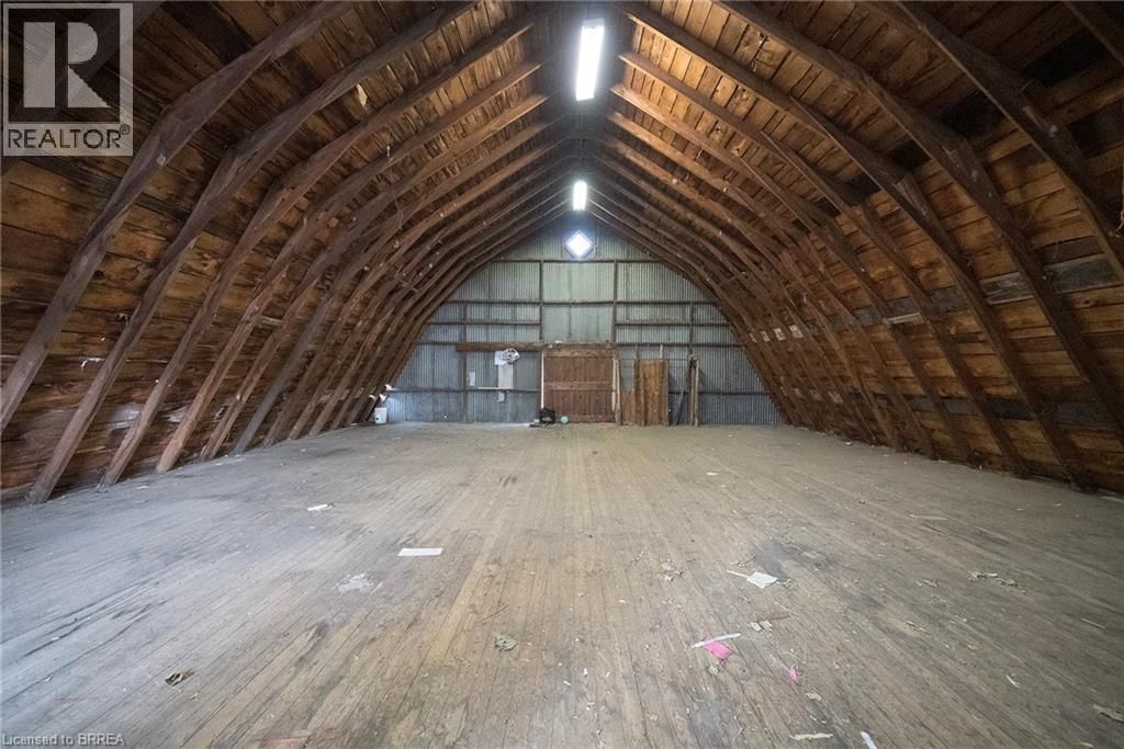 142 GRAND RIVER STREET NORTH Image 33