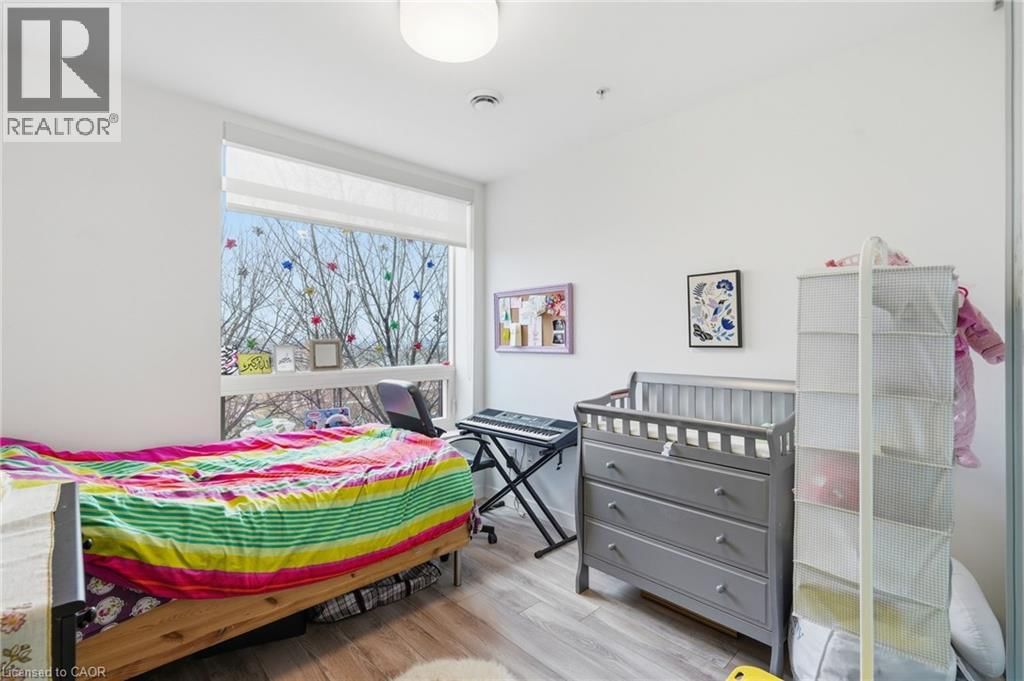 306 - 479 CHARLTON AVENUE EAST Image 10