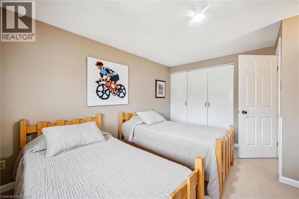 233 LAURENTIAN DRIVE Image 16