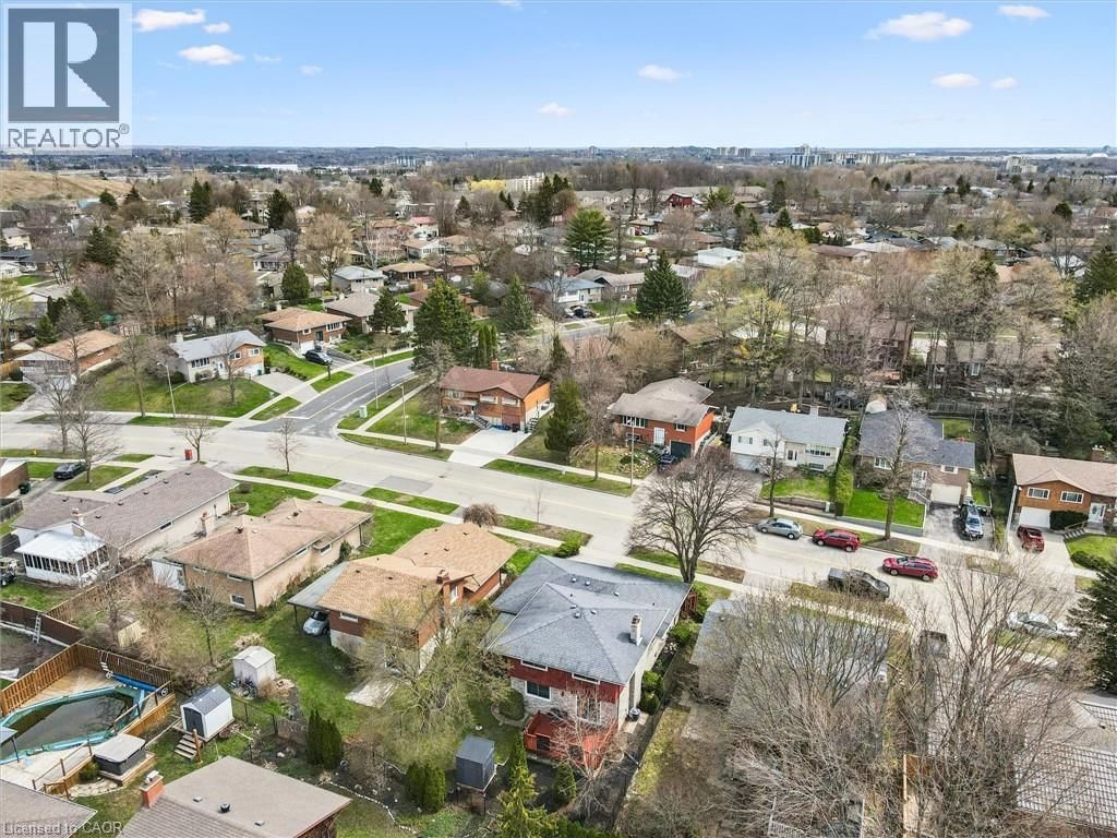 233 LAURENTIAN DRIVE Image 28