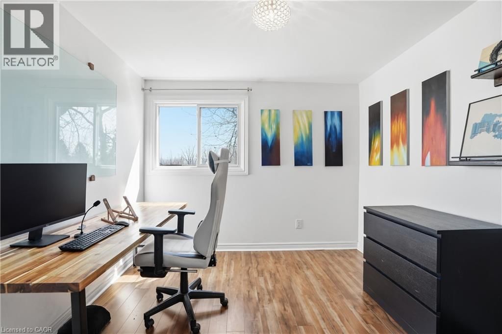 10 - 23 WATSONS LANE Image 16