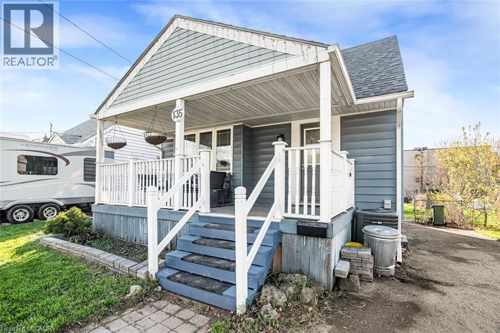 135 GLASSCO AVENUE NORTH Image 2