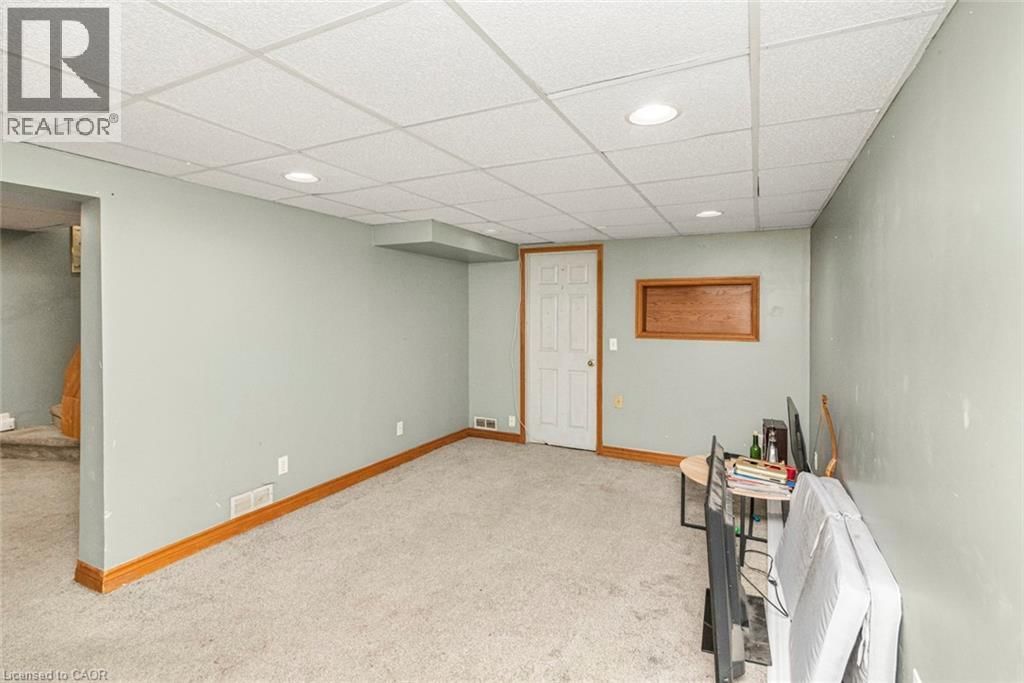 135 GLASSCO AVENUE NORTH Image 22