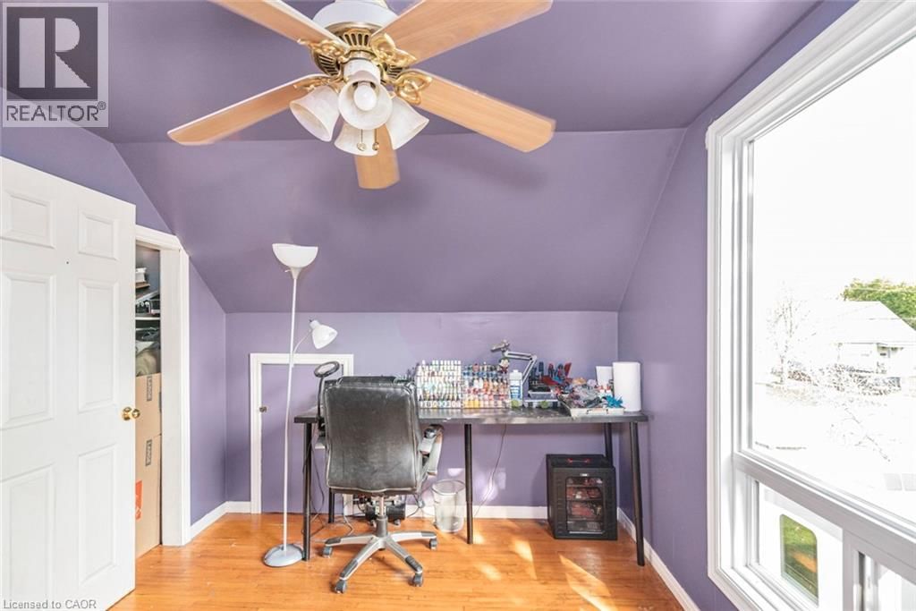 135 GLASSCO AVENUE NORTH Image 25