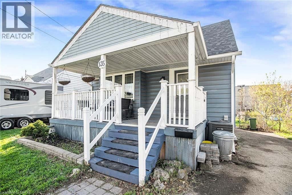 135 GLASSCO AVENUE NORTH Image 3