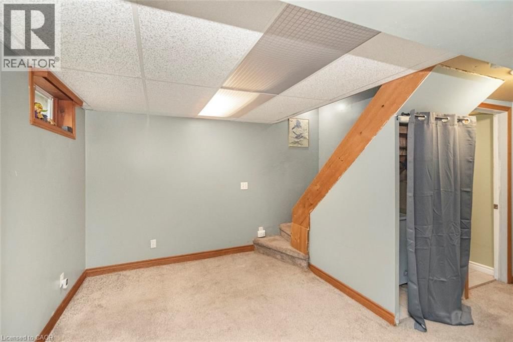 135 GLASSCO AVENUE NORTH Image 35