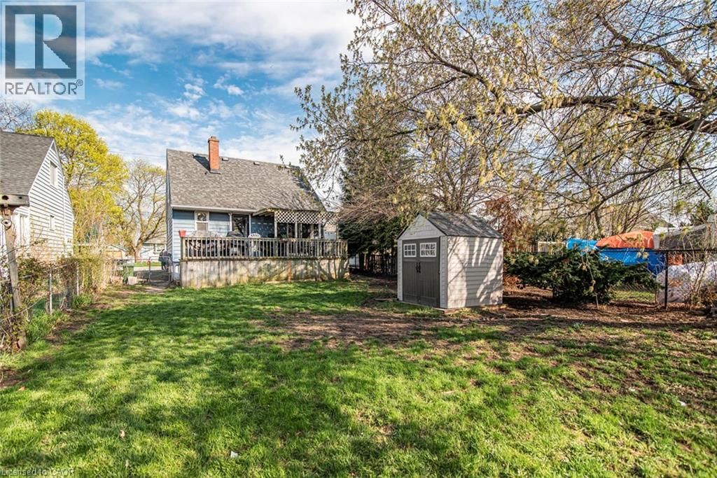 135 GLASSCO AVENUE NORTH Image 39