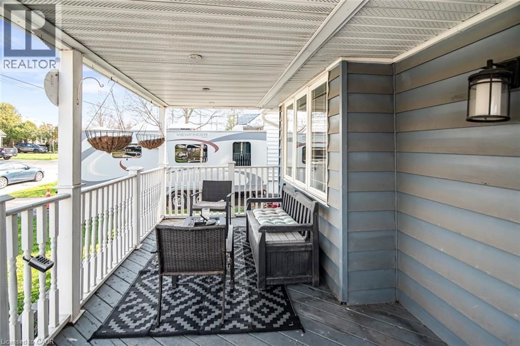 135 GLASSCO AVENUE NORTH Image 6