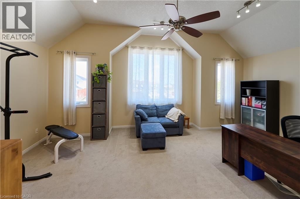 126 SNOWDROP CRESCENT Image 17