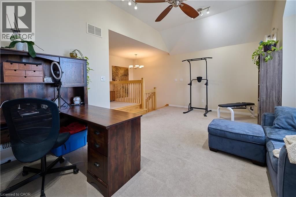 126 SNOWDROP CRESCENT Image 19